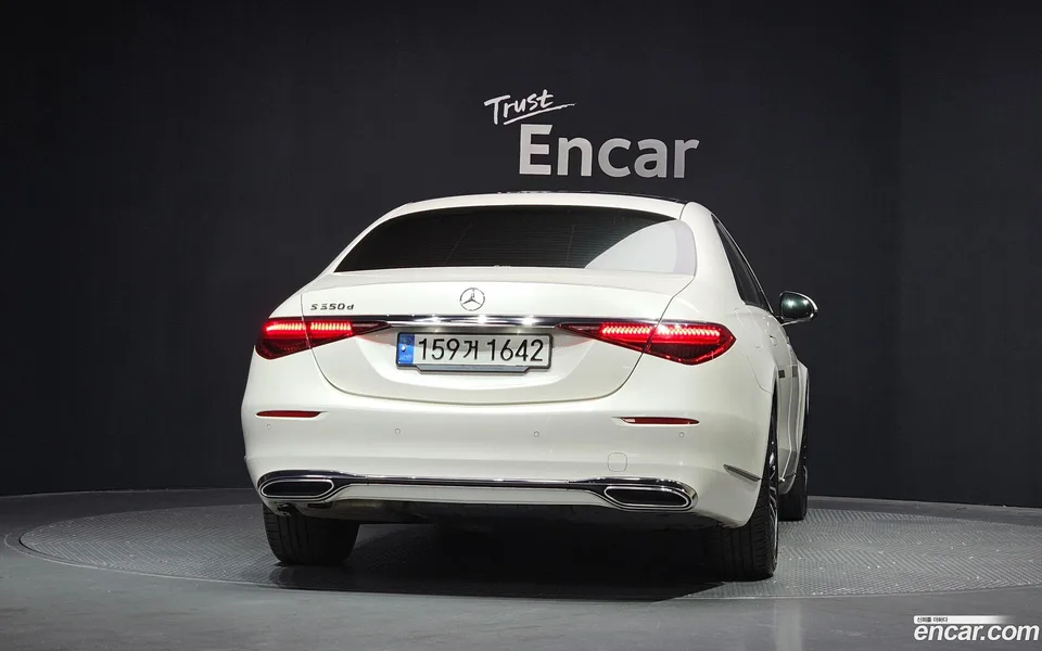 Mercedes-Benz S-Class S350 d 2022 — thumbnail 4