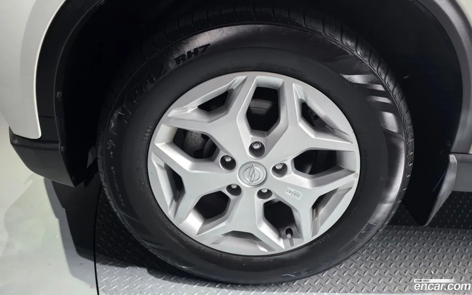 KG Mobility Rexton Sports Khan 2.2 4WD 2023 — thumbnail 5