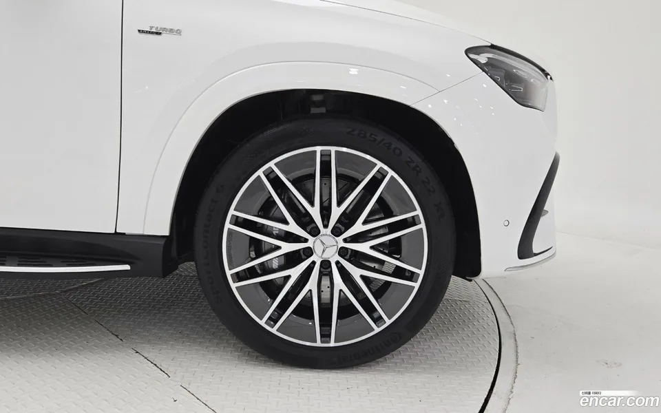 Mercedes-Benz GLE-Class AMG GLE53 4MATIC+ 2025 — thumbnail 2
