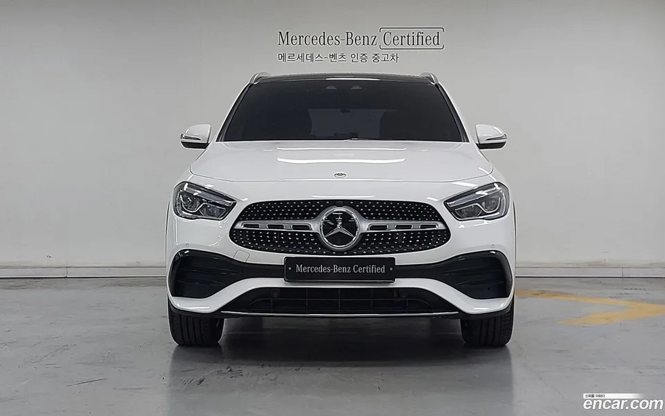 Mercedes-Benz GLA-Class GLA250 4MATIC 2023 — thumbnail 3