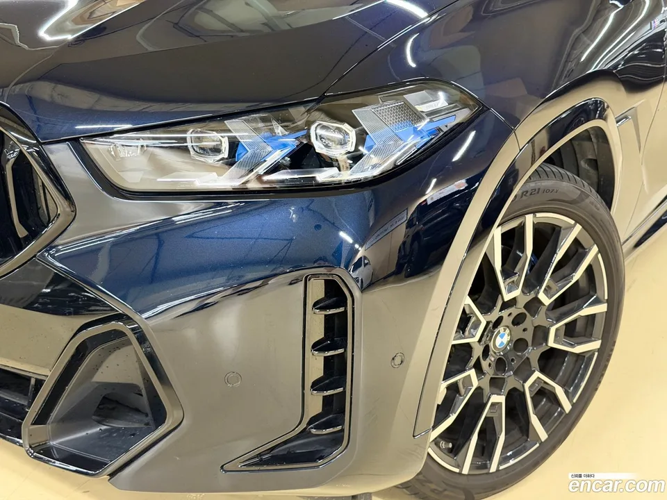 BMW X6 xDrive40i M 2025 — thumbnail 3