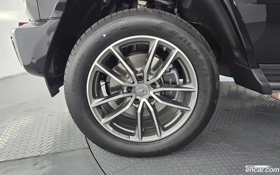 Mercedes-Benz G-Class G450d 2026 — thumbnail 2