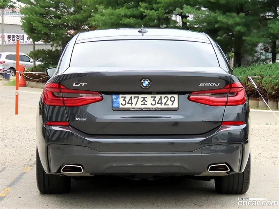 BMW 6 Series GT 620d xDrive M 2023 — thumbnail 4
