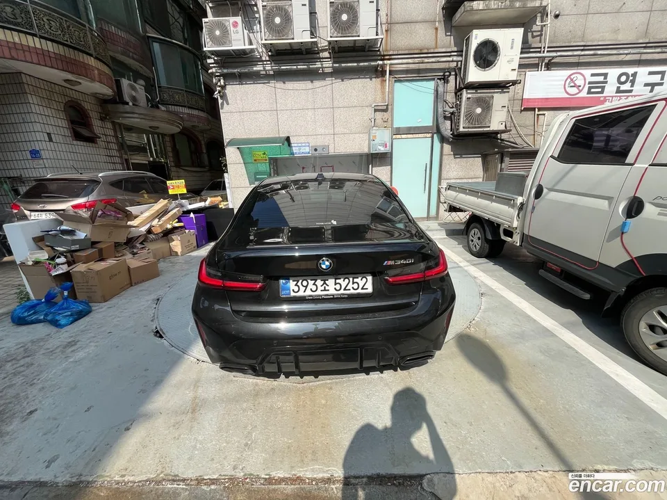 BMW 3 Series M340i 2025 — thumbnail 4