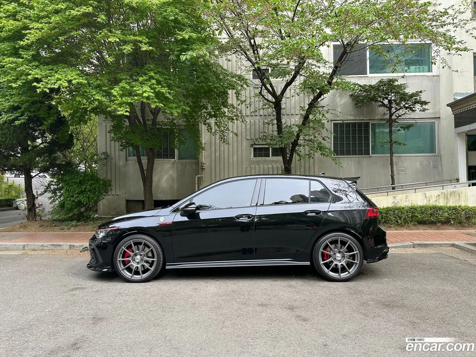 Volkswagen Golf 2.0 GTI 2024 — thumbnail 3