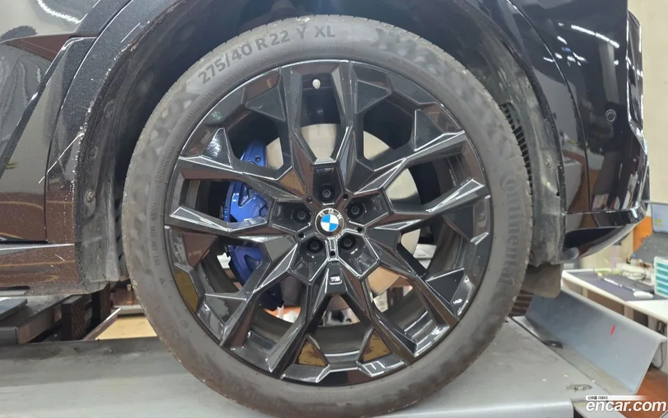 BMW X7 xDrive 40i M 6 2025 — thumbnail 5