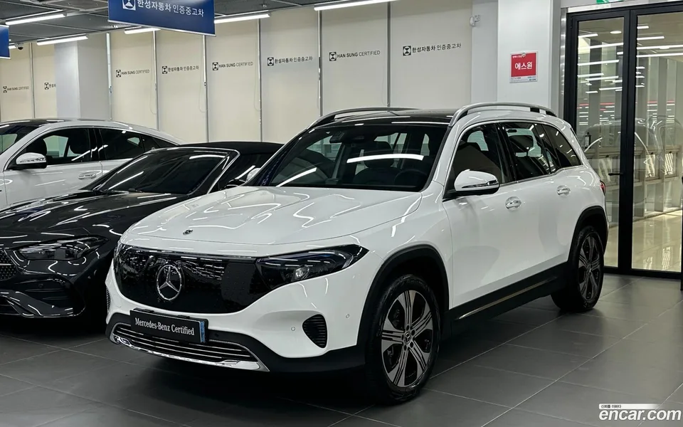 Mercedes-Benz EQB EQB300 4MATIC 2025 — photo 1, buy with delivery to Moscow