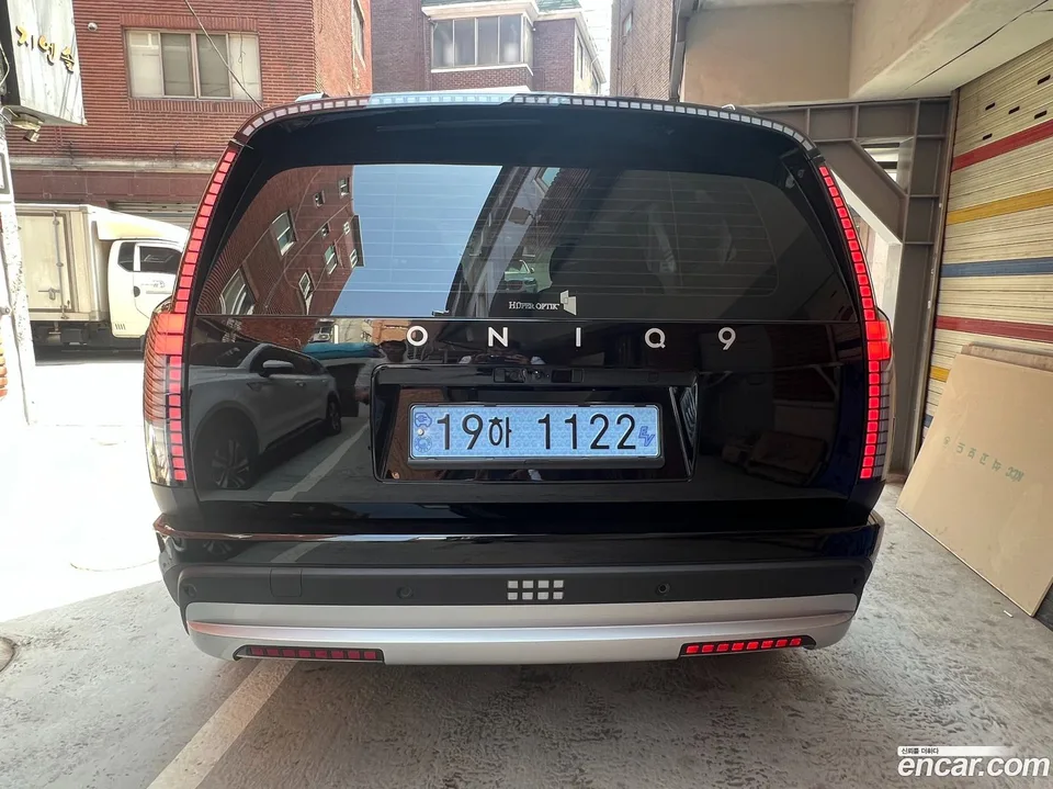 Hyundai Ioniq 9 AWD 2026 — thumbnail 2