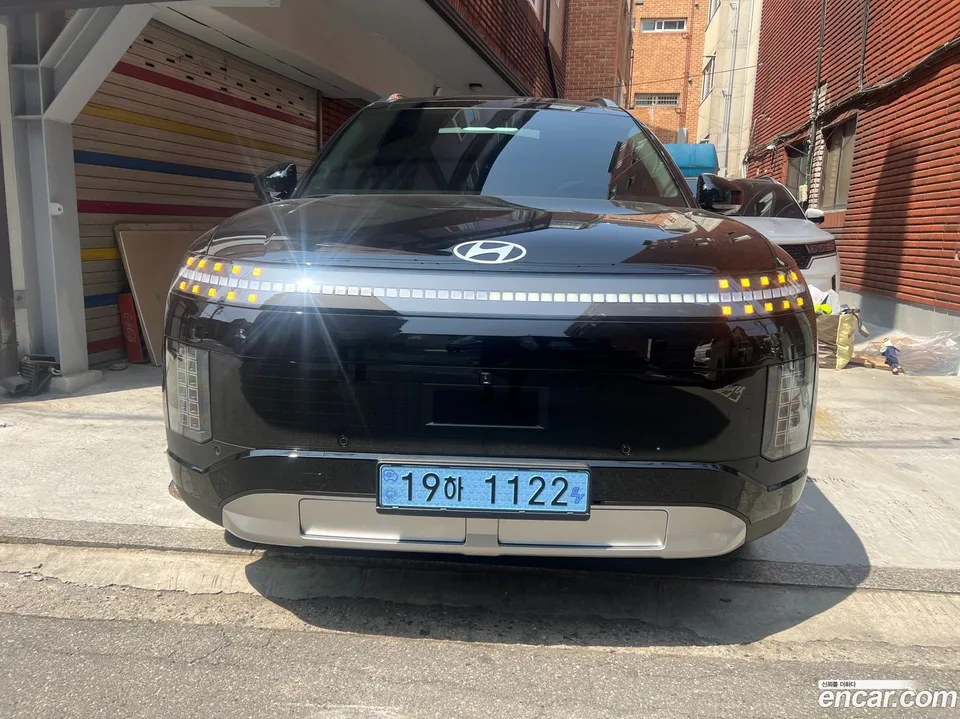 Hyundai Ioniq 9 AWD 2026 — photo 1, buy with delivery to Moscow