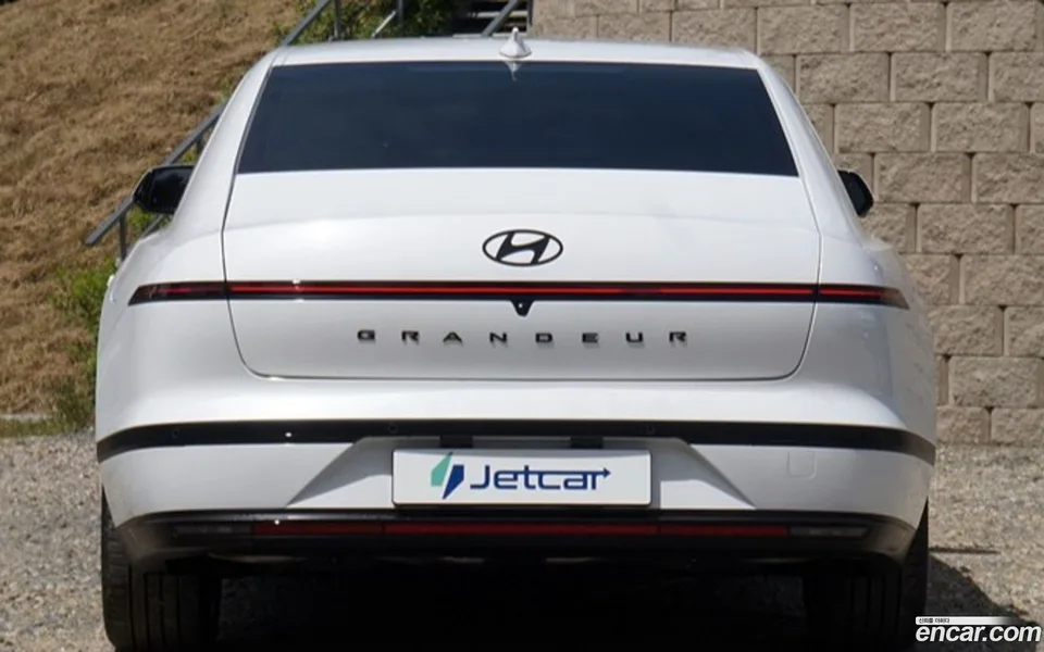 Hyundai Grandeur 2.5 2WD 2026 — thumbnail 3