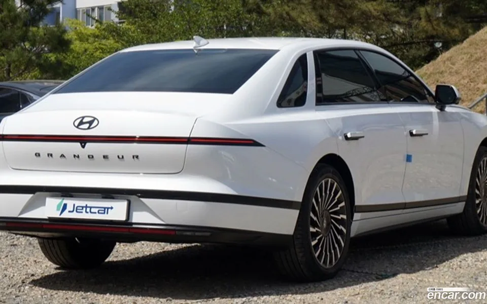 Hyundai Grandeur 2.5 2WD 2026 — thumbnail 4