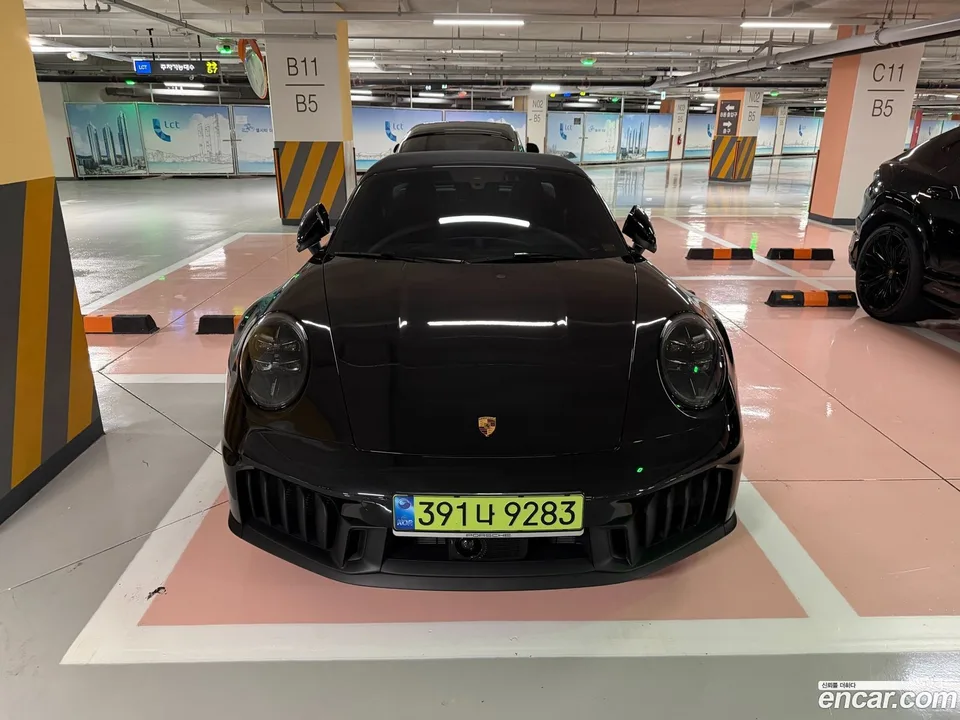 Porsche 911 (992) 4 GTS 2026 — thumbnail 2