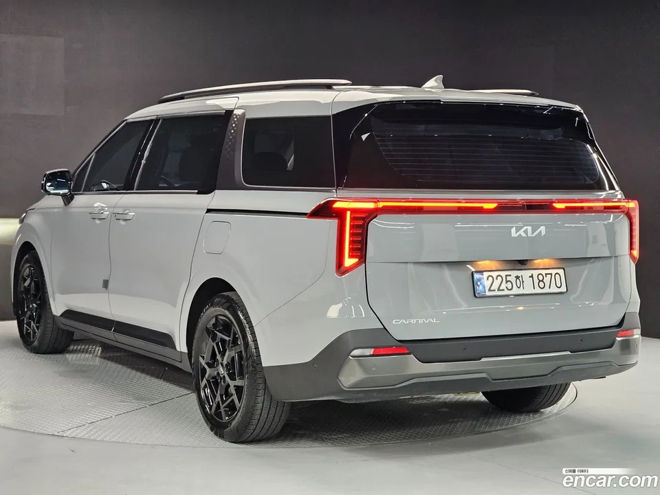 Kia Carnival 9 2025 — thumbnail 4