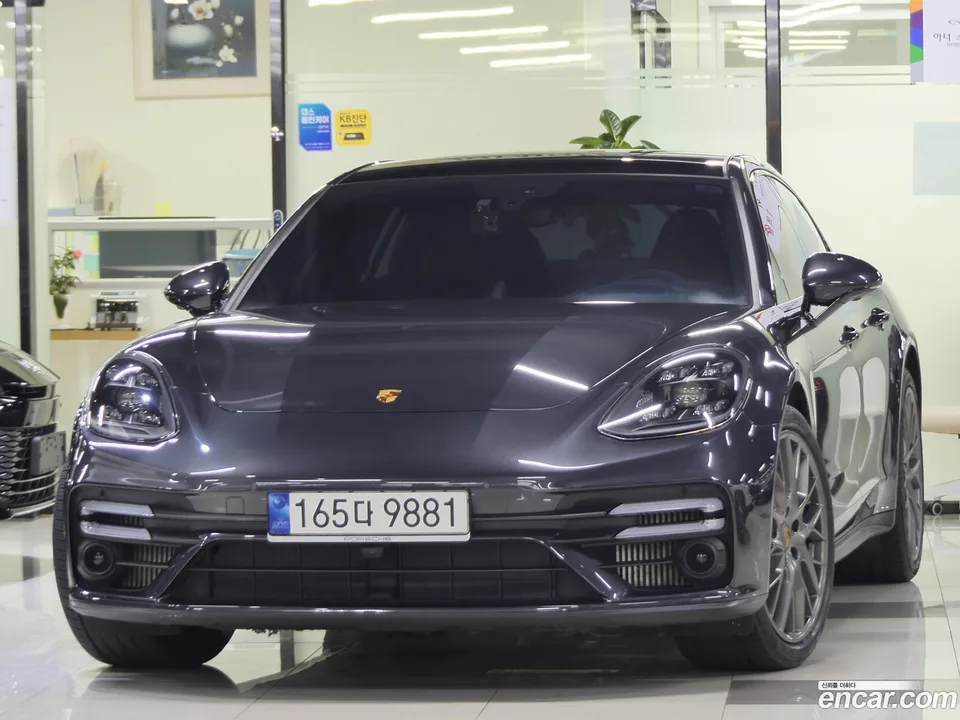 Porsche Panamera (971) 2.9 AWD 2022 — photo 1, buy with delivery to Moscow