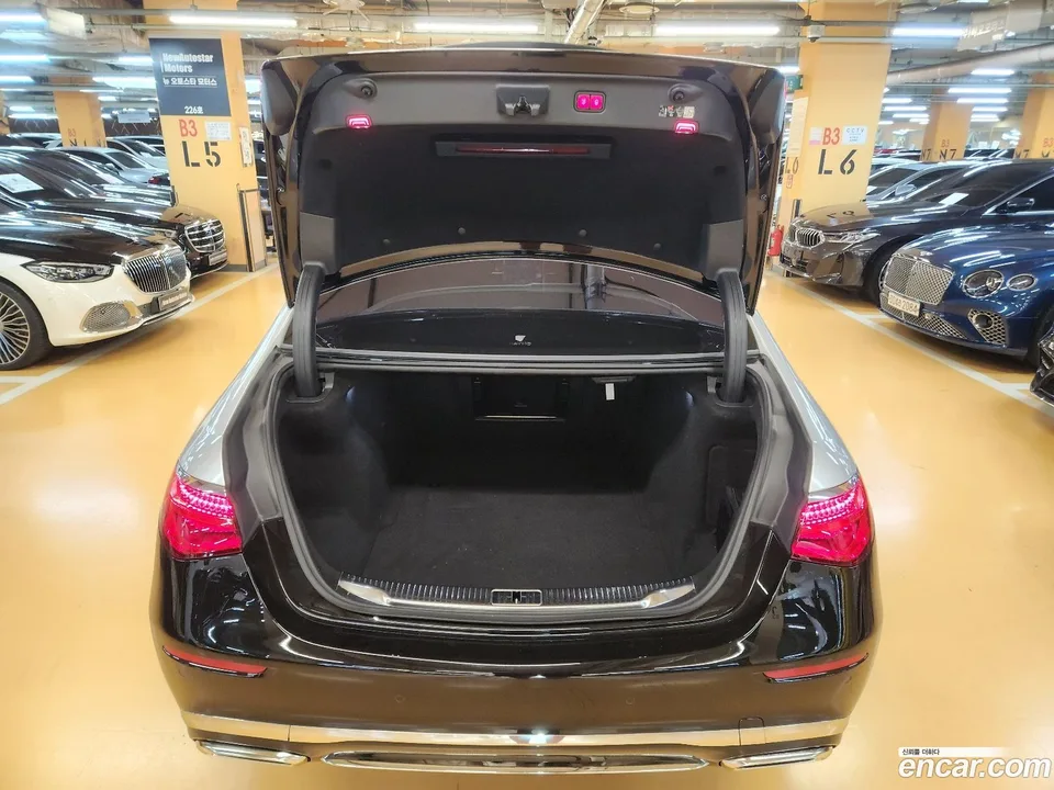 Mercedes-Benz S-Class S580 4MATIC 2022 — thumbnail 2