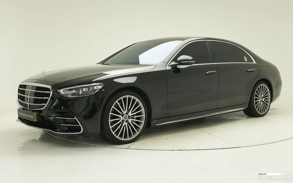 Mercedes-Benz S-Class 2025