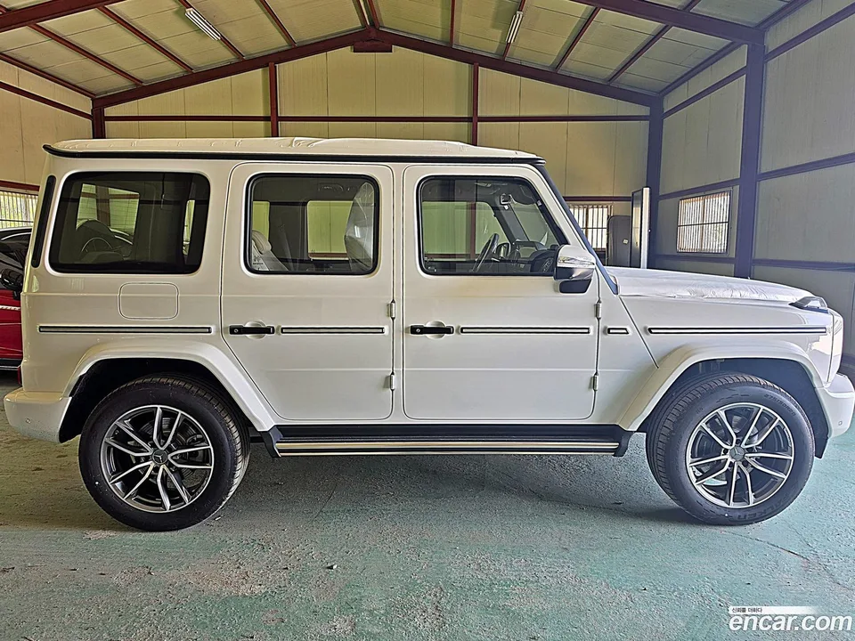 Mercedes-Benz G-Class G450d 2026 — thumbnail 3