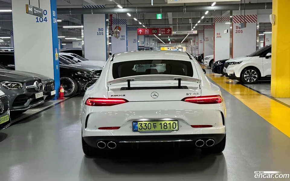 Mercedes-Benz AMG GT 4 43 4MATIC+ 2025 — thumbnail 3