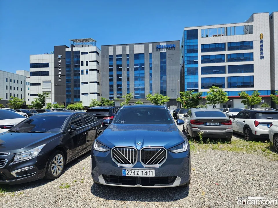 BMW X3 xDrive 20 2025 — фото 1, купить с доставкой в Москву