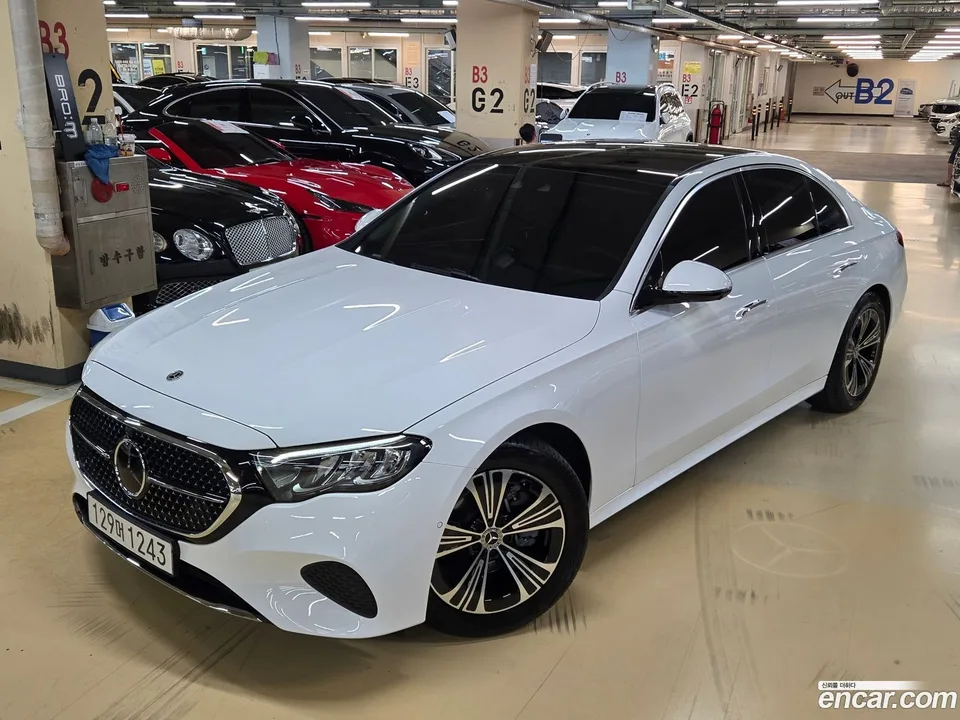 Mercedes-Benz E-Class E200 2025 — photo 1, buy with delivery to Moscow