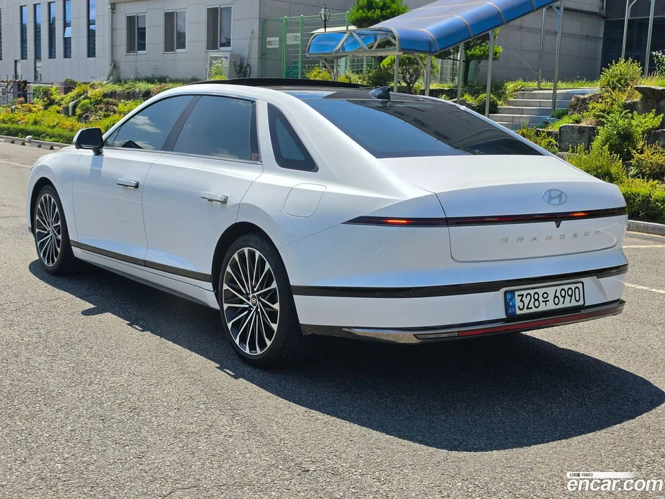 Hyundai Grandeur Hybrid 2023 — миниатюра 4