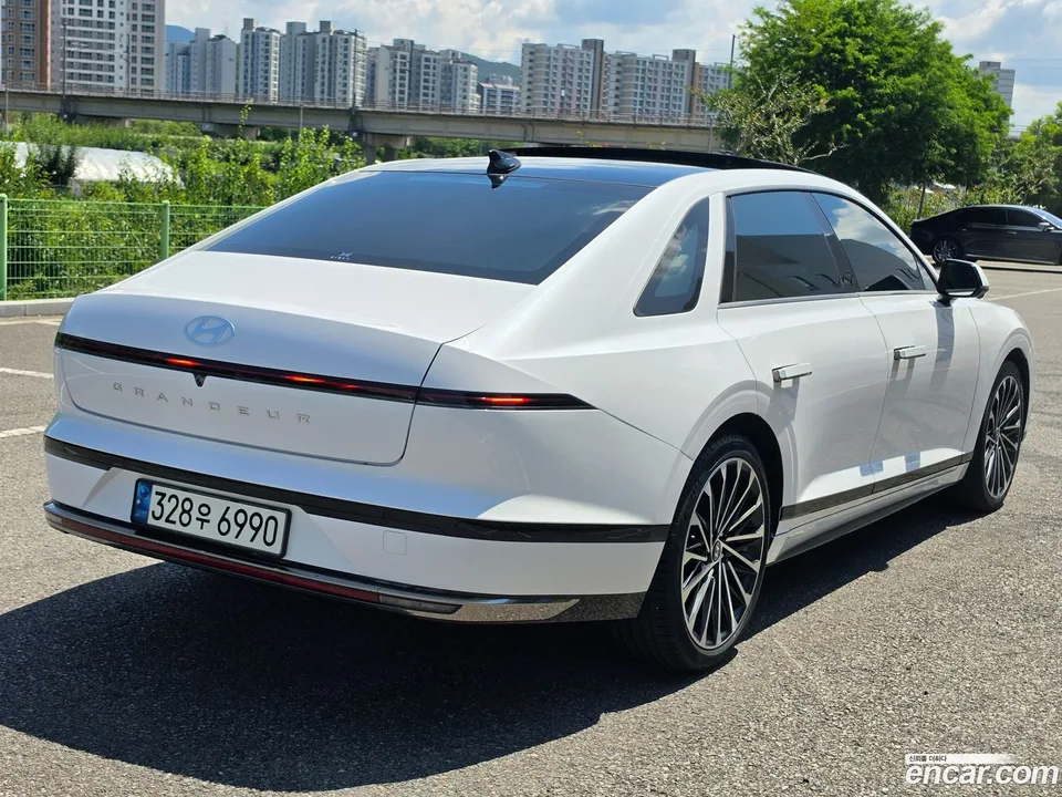 Hyundai Grandeur Hybrid 2023 — миниатюра 5