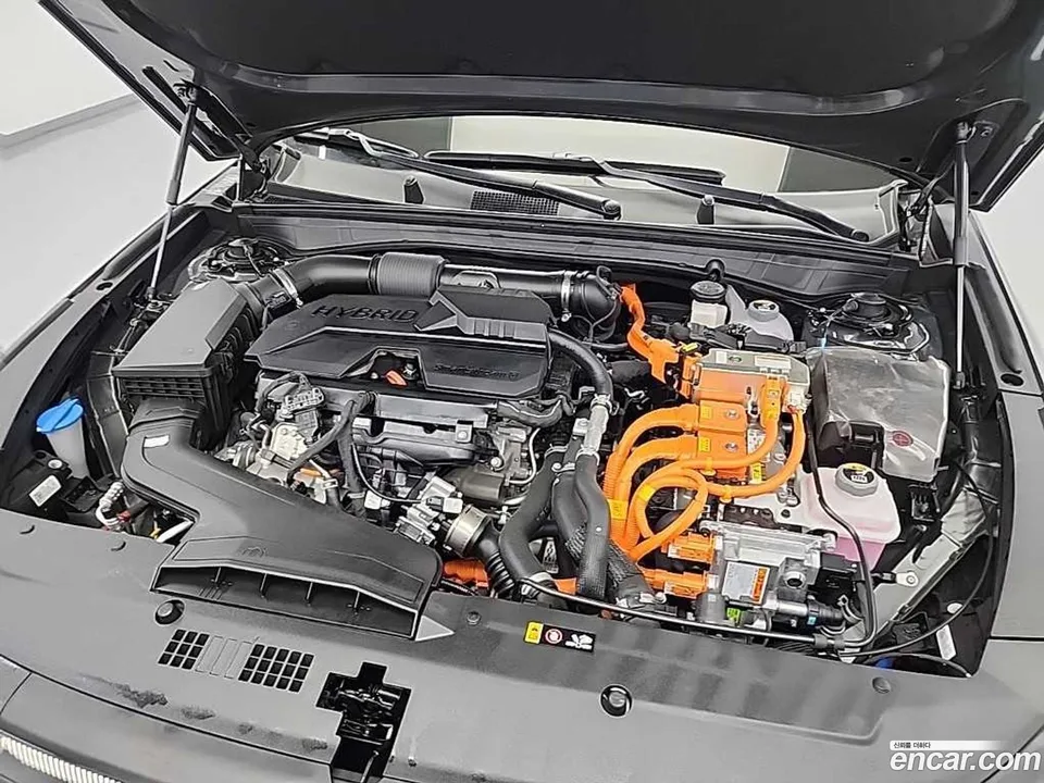Kia K8 Hybrid 2025 — thumbnail 5