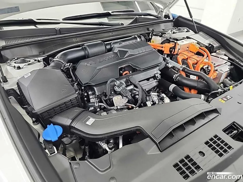 Hyundai Grandeur Hybrid 2025 — thumbnail 2