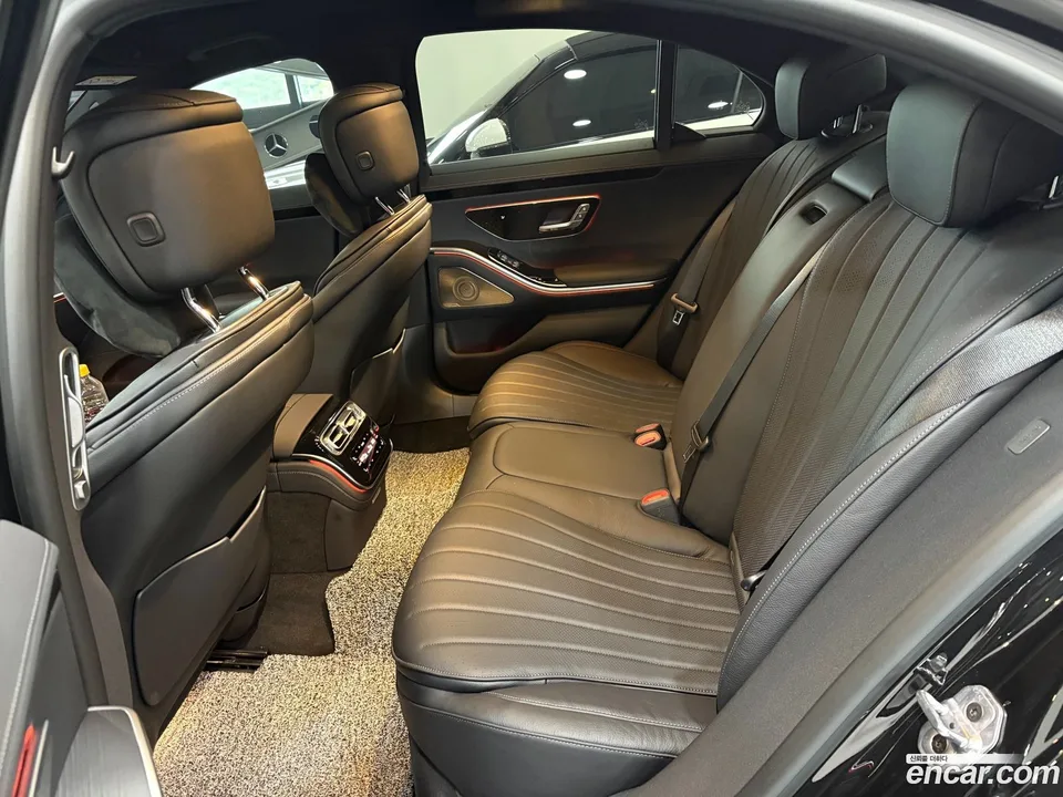 Mercedes-Benz S-Class S350 d 4MATIC 2025 — thumbnail 3