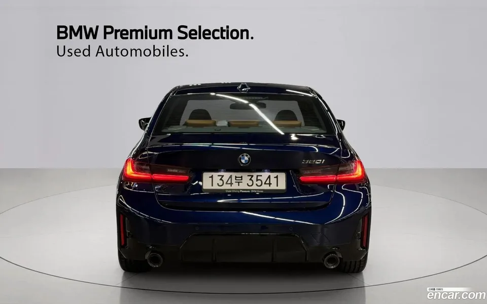 BMW 3 Series 320i M 2025 — thumbnail 4