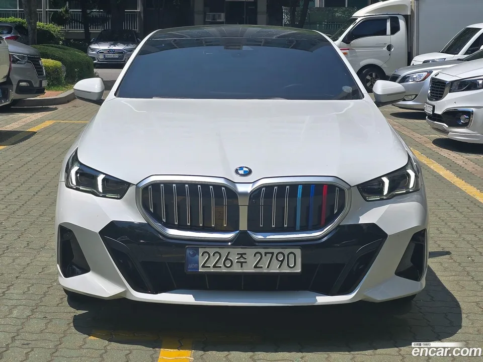 BMW 5 Series 2023