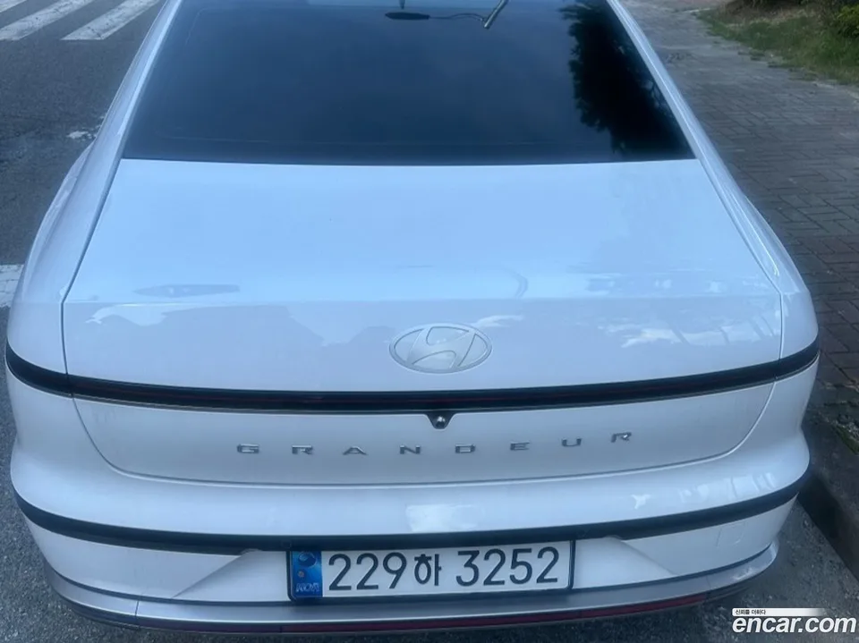 Hyundai Grandeur Hybrid 2025 — thumbnail 5