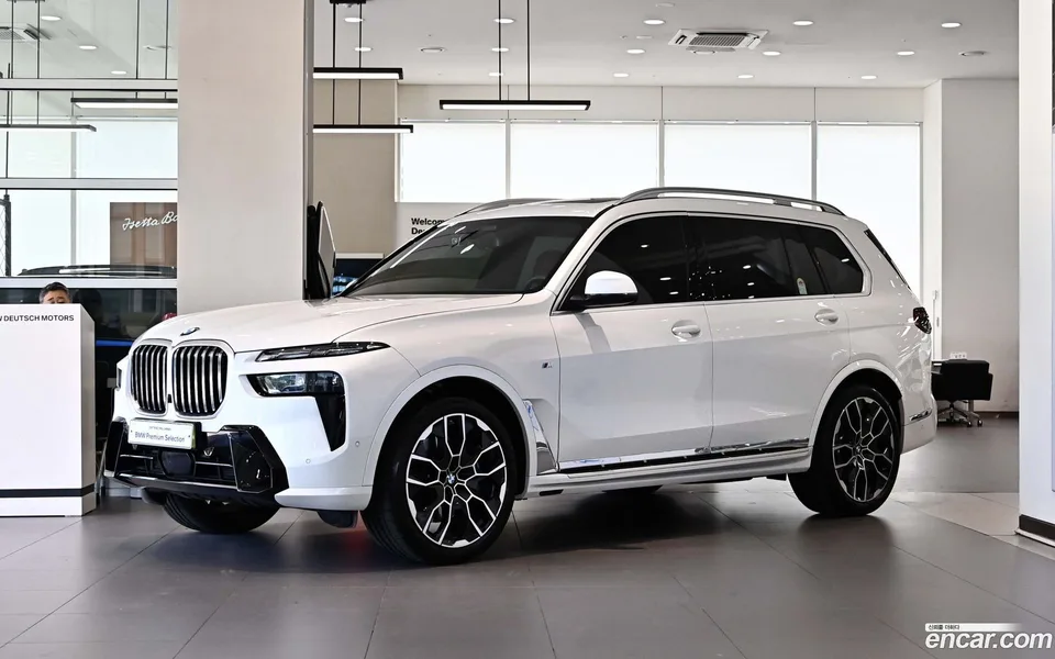 BMW X7 2025