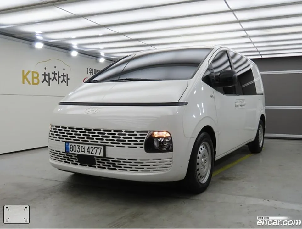 Hyundai Staria 2024