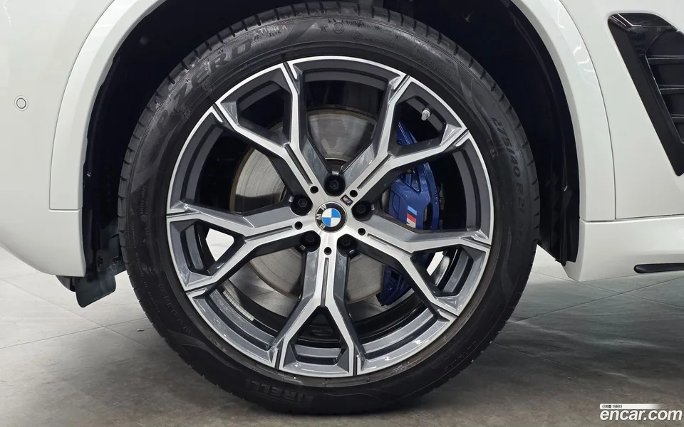 BMW X5 xDrive 40i M 2024 — thumbnail 2
