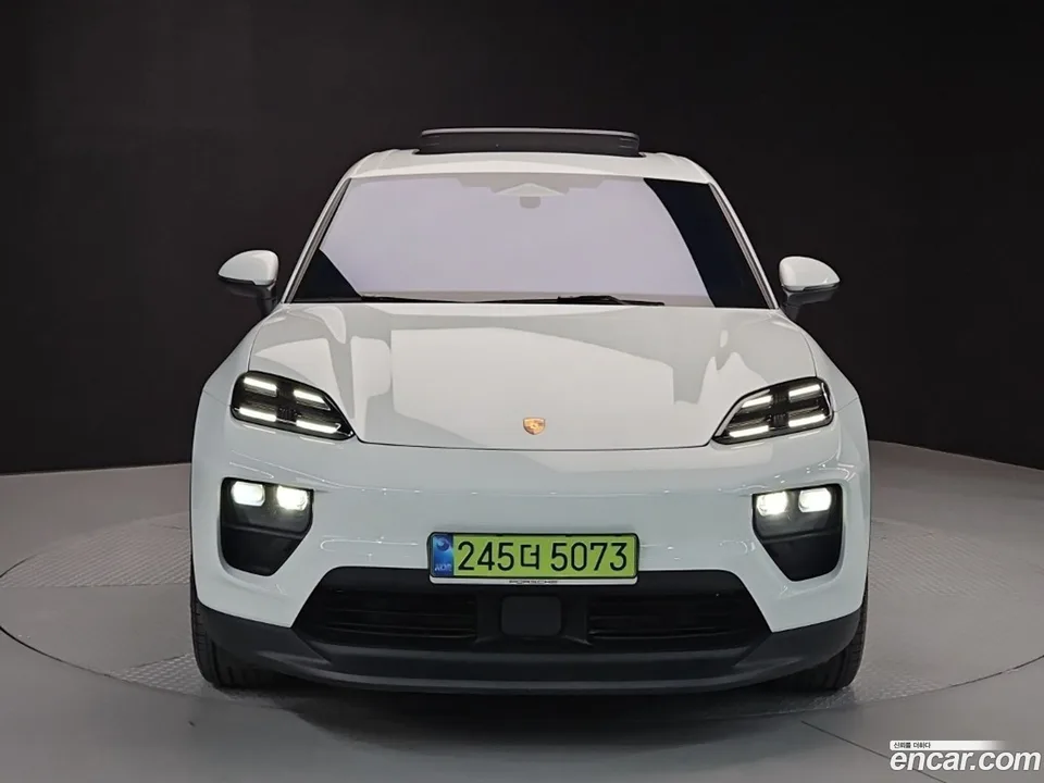 Porsche Macan Electric 4S 2025 — photo 1, buy with delivery to Moscow