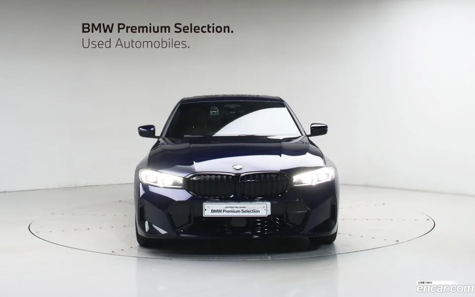BMW 3 Series 320i M 2025 — thumbnail 2