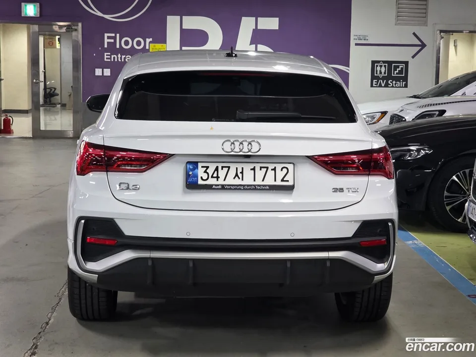 Audi Q3 35 TDI 2022 — thumbnail 4