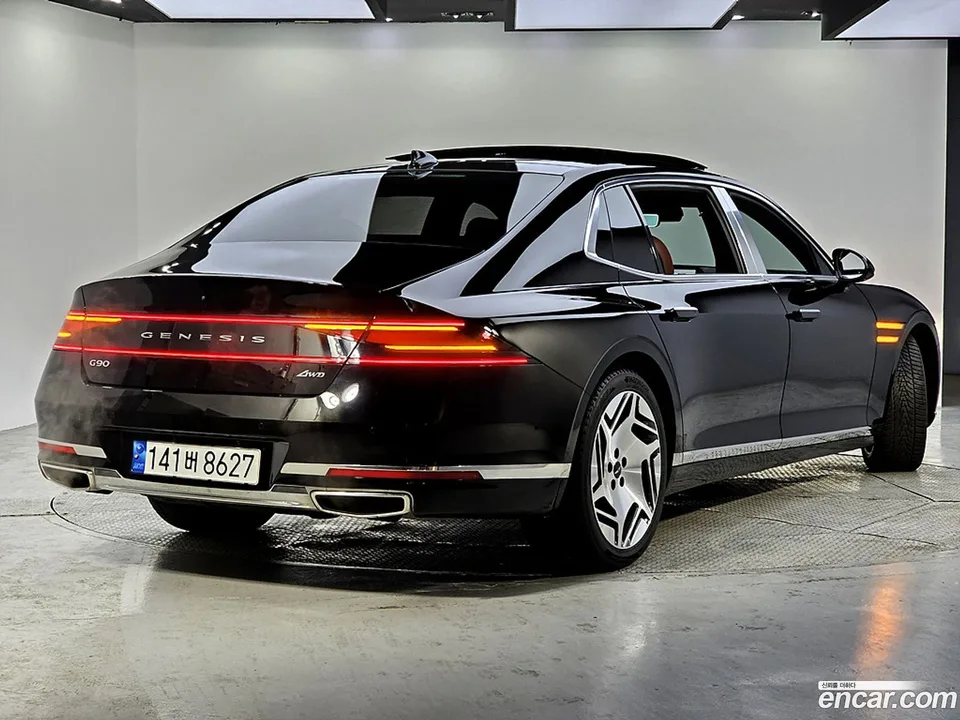 Genesis G90 3.5 e-S/C AWD LWB 2022 — миниатюра 4