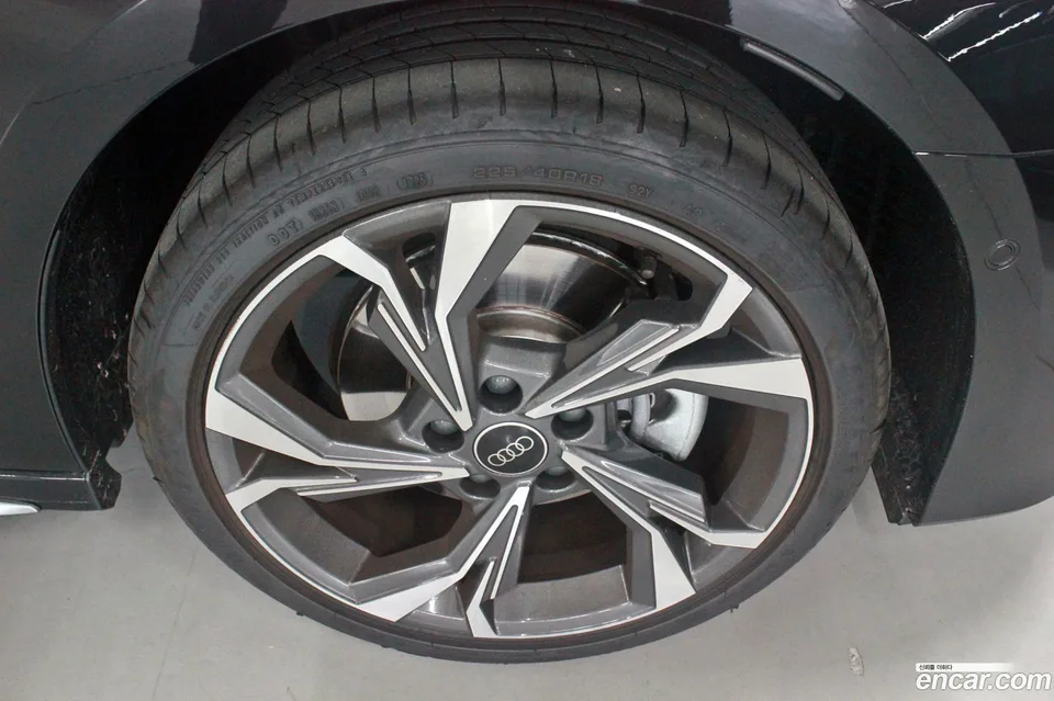 Audi A3 (8Y) 40 TFSI 2025 — thumbnail 5