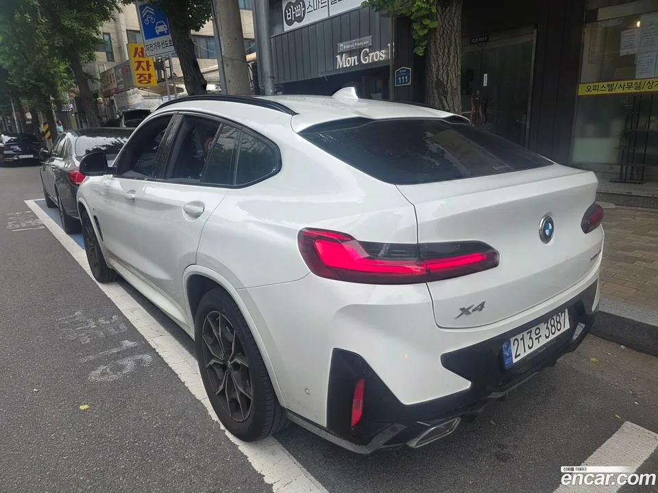 BMW X4 xDrive20i M 2024 — миниатюра 3
