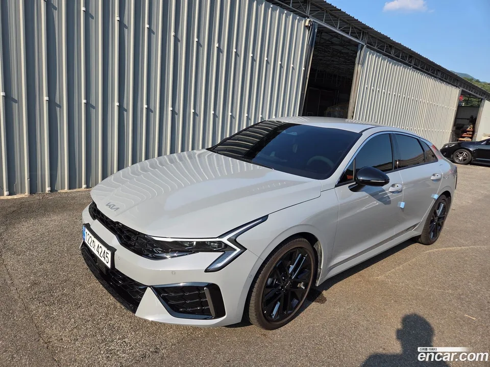 Kia K5 1.6 2025 — photo 1, buy with delivery to Moscow