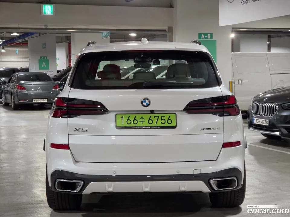 BMW X5 xDrive 40i M 2025 — thumbnail 4