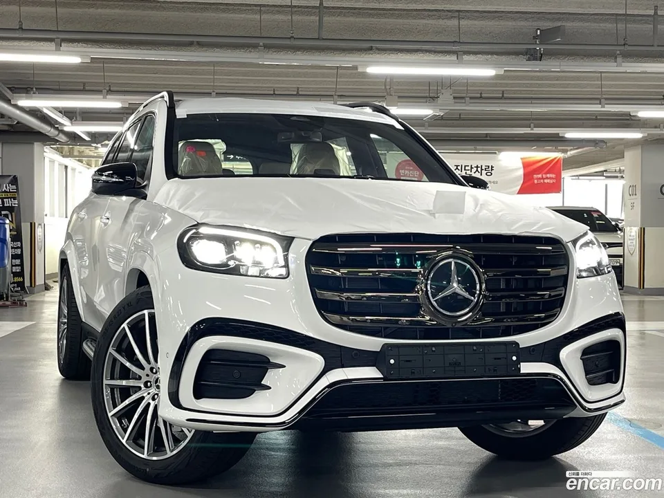 Mercedes-Benz GLS-Class GLS450 4MATIC 2026 — photo 1, buy with delivery to Moscow