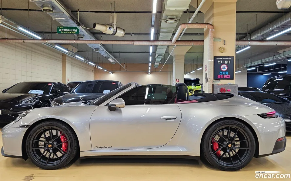 Porsche 911 (992) 4 GTS 2025 — thumbnail 3