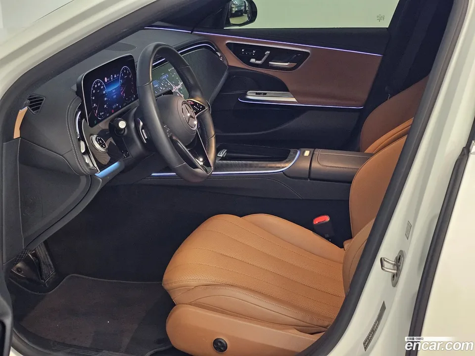 Mercedes-Benz E-Class E200 2024 — миниатюра 5
