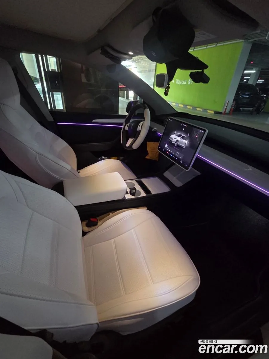 Tesla Model Y RWD 2023 — photo 1, buy with delivery to Moscow