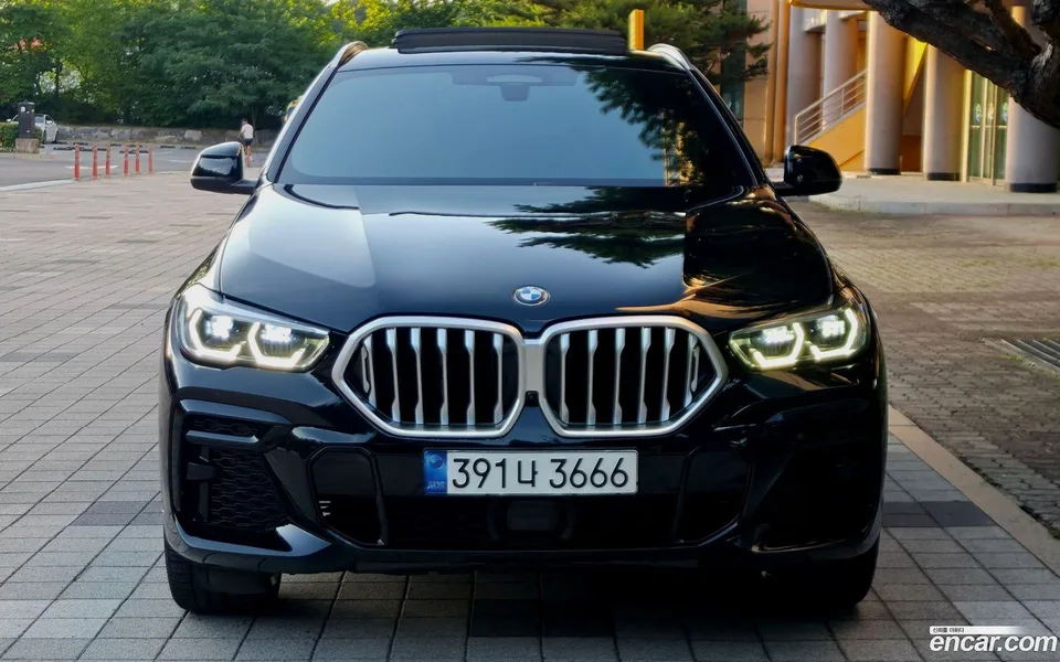 BMW X6 xDrive40i M 2022 — thumbnail 4