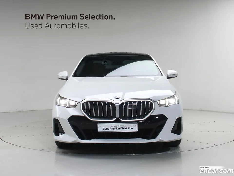 BMW 5 Series 523d M 2025 — thumbnail 3