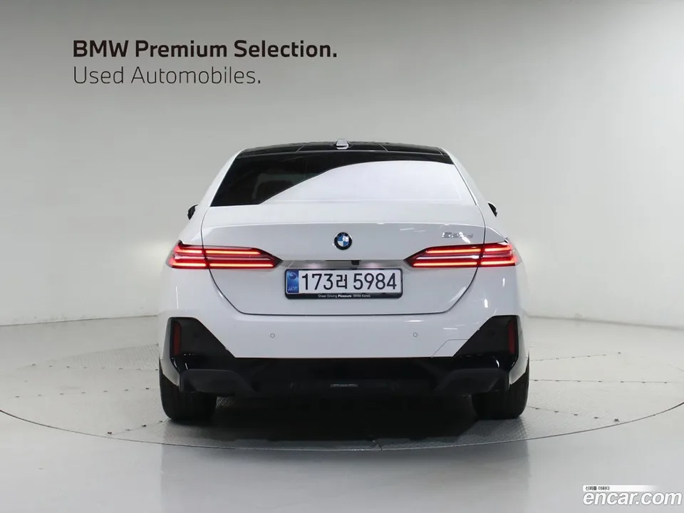 BMW 5 Series 523d M 2025 — thumbnail 4